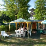 Tent met partytent